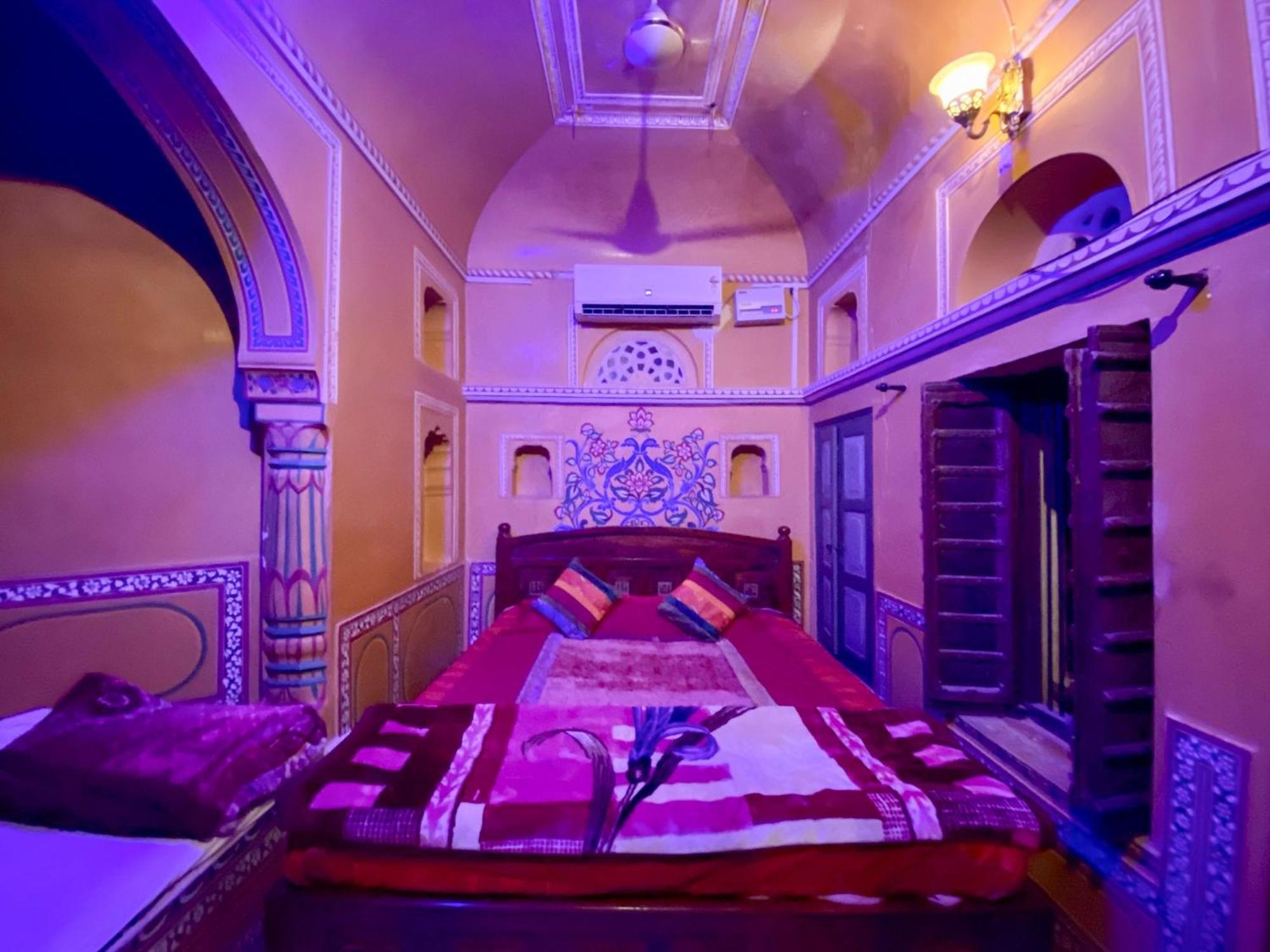 Hotel Mandawa Haveli Экстерьер фото