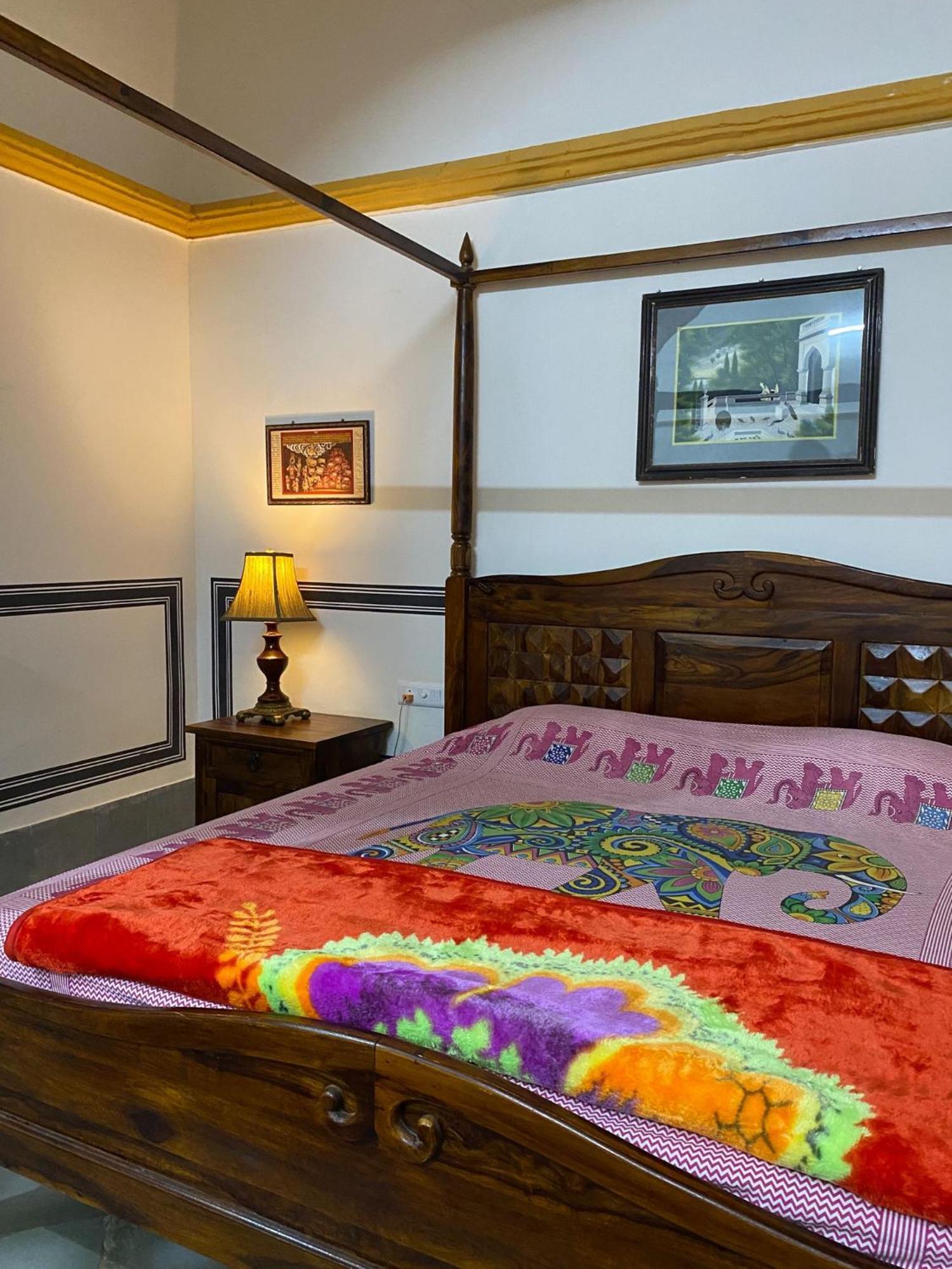 Hotel Mandawa Haveli Экстерьер фото