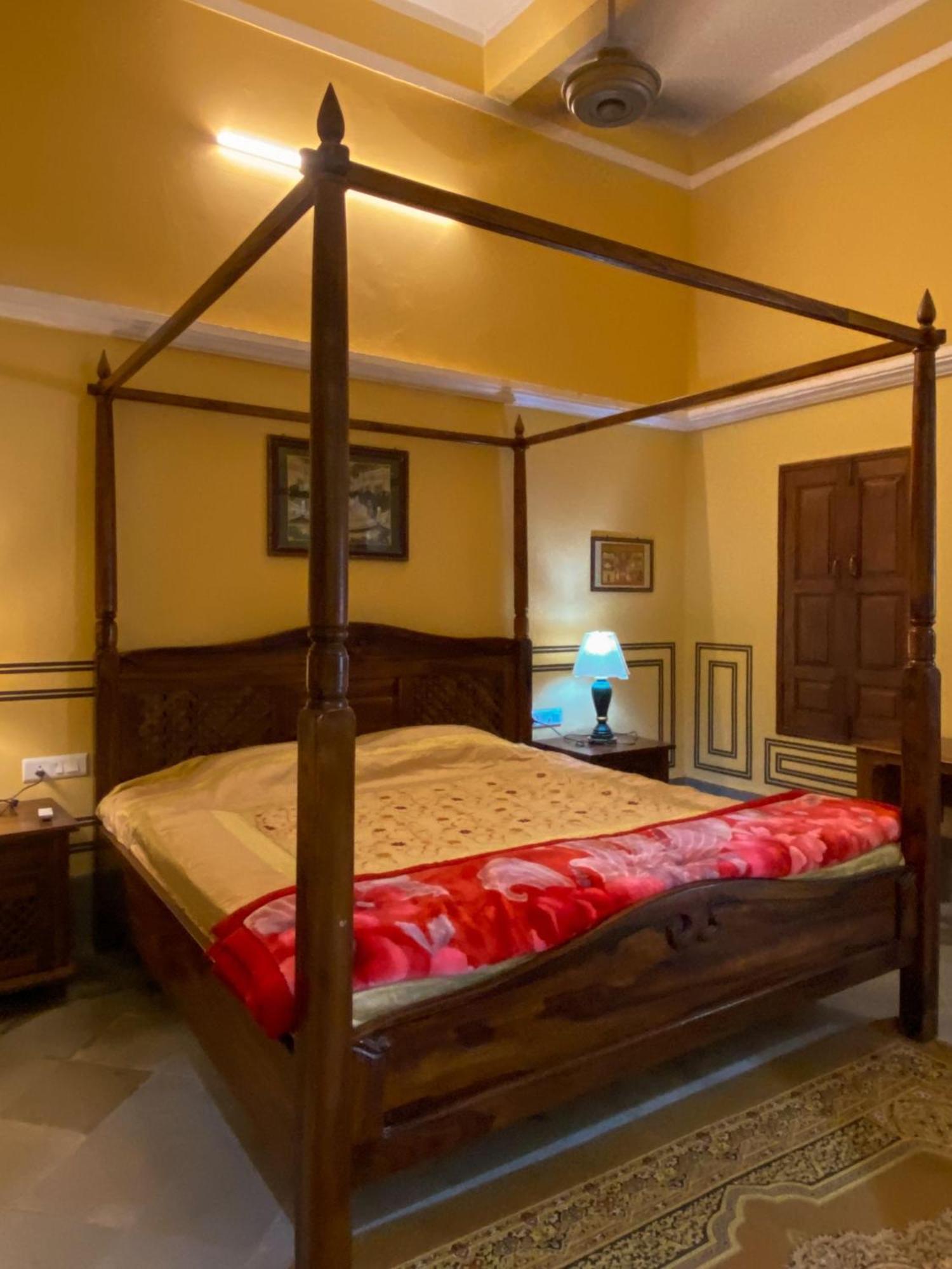 Hotel Mandawa Haveli Экстерьер фото